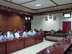 DPRD Tabanan Temui Dewan Pendidikan, Soroti Tunjangan Kepsek