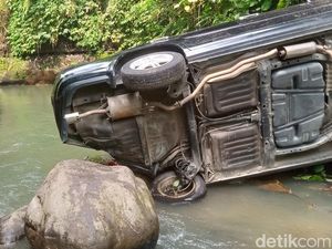 Sedan Terjun ke Jurang di Jatinom Klaten, Polisi: Gasnya Terinjak
