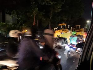 Lalin MT Haryono Arah Halim Macet Gegara Pekerjaan di Depan Stasiun Cawang