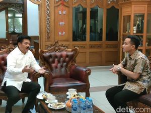 Gibran Sempat Bahas Sengketa Sriwedari dengan Menteri ATR: Diatensi Khusus Gibran Sempat Bahas Sengketa Sriwedari dengan Menteri ATR: Diatensi Khusus