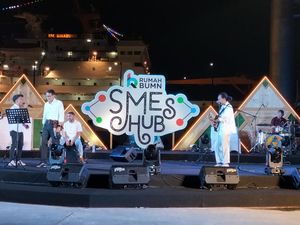 Menteri Nge-Band Bareng di Sela-sela KTT ASEAN: Sandi Vokal, Basuki Drum Menteri Nge-Band Bareng di Sela-sela KTT ASEAN: Sandi Vokal, Basuki Drum