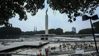 Mohon Maaf, Atraksi Air Mancur Lapangan Banteng Sementara Ditiadakan