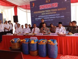Cairan Disita Polda Jambi dari WN Iran untuk Bikin 750 Kg Sabu