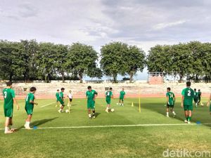 Belum Full Team, Persebaya Latihan di Stadion Gelora 10 November Belum Full Team, Persebaya Latihan di Stadion Gelora 10 November