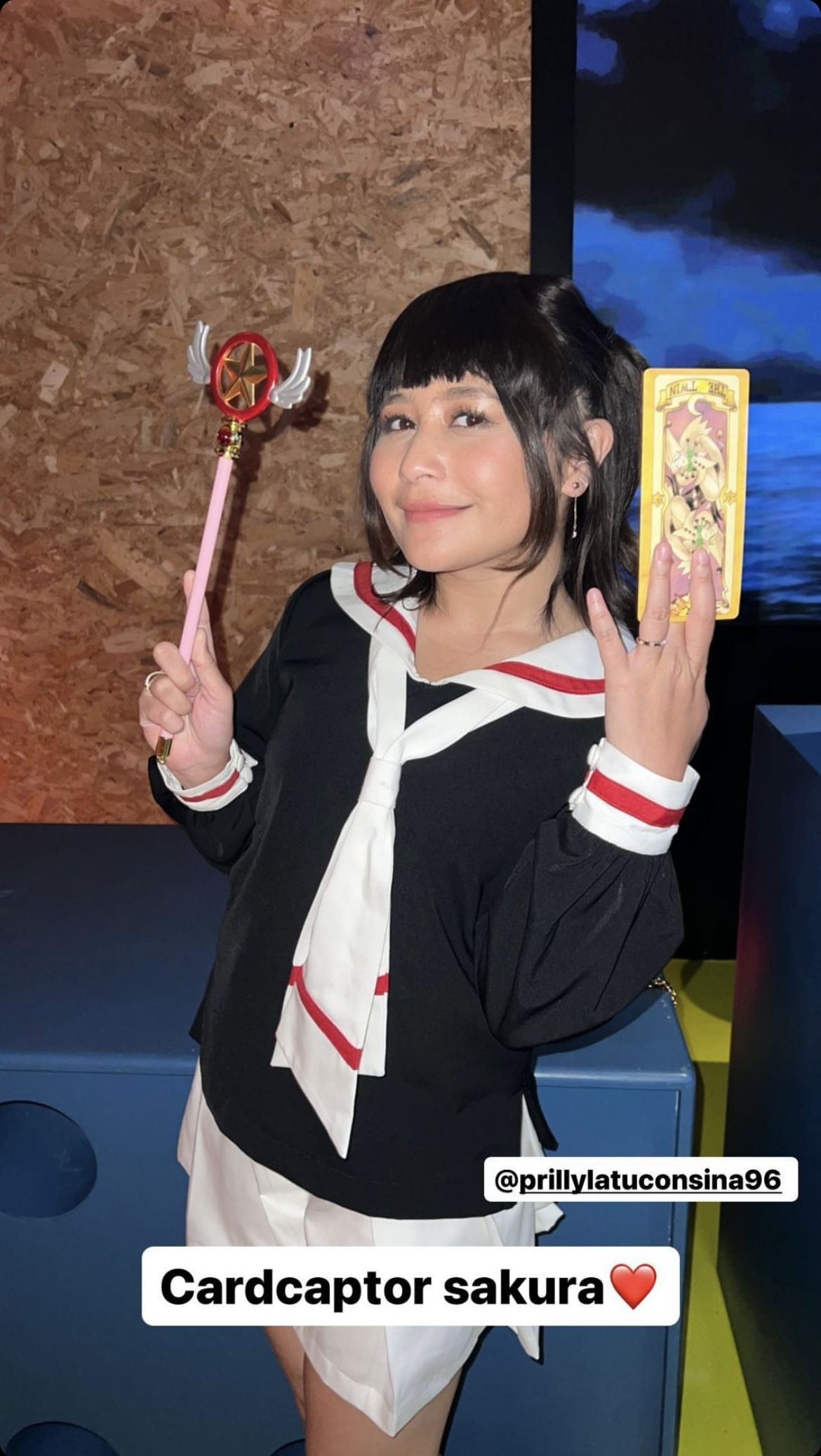 Potret artis cosplay anime di pesta ulang tahun Vidi Aldiano, BCL, Yuki Kato, dan Rangga Moela Potret artis cosplay anime di pesta ulang tahun Vidi Aldiano, BCL, Yuki Kato, dan Rangga Moela.