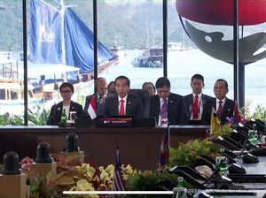 Buka KTT ASEAN 2023, Jokowi: Dengan Persatuan, Kita Mampu Jadi Pemain Sentral