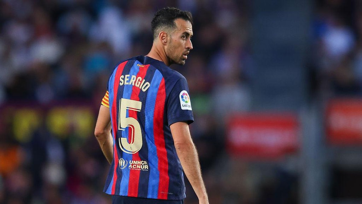 Sergio Busquets tinggalkan Barcelona akhir musim ini (Getty Images/Eric Alonso)