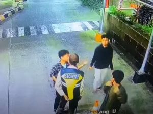 Viral Aksi Pemalakan Remaja di Jaktim, Polisi Buru Pelaku Viral Aksi Pemalakan Remaja di Jaktim, Polisi Buru Pelaku