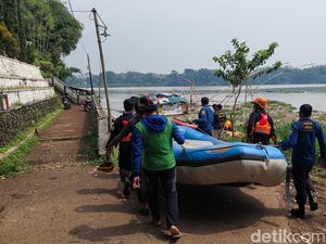 Hampir Sepekan, Lansia Bandung Hanyut Saat Memancing Belum Ditemukan Hampir Sepekan, Lansia Bandung Hanyut Saat Memancing Belum Ditemukan