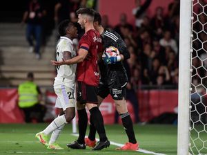 Vinicius Dituding Suka Cari Masalah ke Lawan Vinicius Dituding Suka Cari Masalah ke Lawan