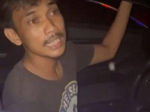 Pasien RSJ Jambi Ngaku Polisi Berlagak Bang Jago, Lemas Usai Ditangkap Pasien RSJ Jambi Ngaku Polisi Berlagak Bang Jago, Lemas Usai Ditangkap