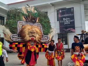 PDIP Klaten Daftar KPU Diarak Reog, Targetkan 33 Kursi DPRD