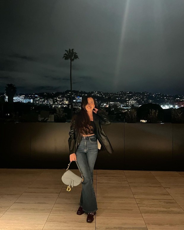 Beby Tsabina dengan pakaian hitamnya/Sumber: IG @bebytsabina Beby Tsabina dengan pakaian hitamnya/Sumber: IG @bebytsabina