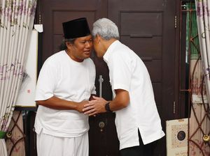 Sowan ke Gus Muwafiq, Ganjar Dapat Pesan untuk Tak Lupakan Rakyat