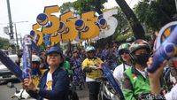 Iring-iringan Ojol dan Marching Band Antar NasDem Daftar Bacaleg ke KPU