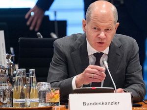 Kanselir Olaf Scholz Setujui Aturan Lebih Ketat soal Migrasi Kanselir Olaf Scholz Setujui Aturan Lebih Ketat soal Migrasi