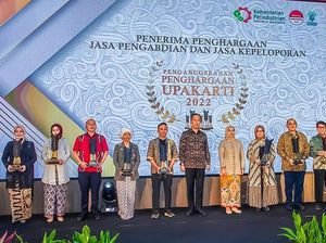 Kemenperin Beri Penghargaan Upakarti untuk 10 Industri Kecil Menengah Kemenperin Beri Penghargaan Upakarti untuk 10 Industri Kecil Menengah