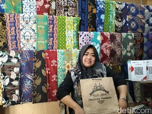 Kisah Ibu Guru Rintis Bisnis Batik Modal Rp 25 Juta, Cuannya Bikin Senyum Kisah Ibu Guru Rintis Bisnis Batik Modal Rp 25 Juta, Cuannya Bikin Senyum