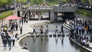 Korea Selatan Cabut Semua Aturan soal COVID-19, Turis Gembira