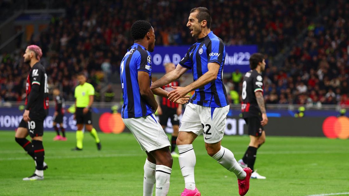 Inter Milan berhasil menghancurkan AC Milan di leg pertama semifinal Liga Champions. (Foto: Getty Images/Clive Rose)