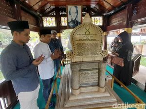 Cara Pemuda Aceh Kenang Sosok Cut Nyak Dhien