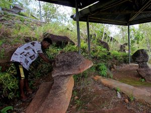 Melihat Masa Prasejarah di Papua Lewat Situs Batu Megalitik Melihat Masa Prasejarah di Papua Lewat Situs Batu Megalitik