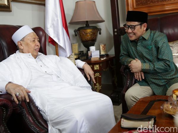 Momen Ketum PKB Cak Imin Temui Wapres Ke-9 Hamzah Haz