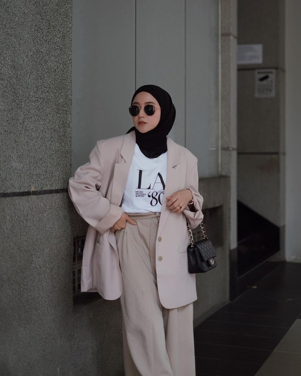 Office look ala Nisacookie yang membuat penampilan proper/Sumber: IG @nisacookie
