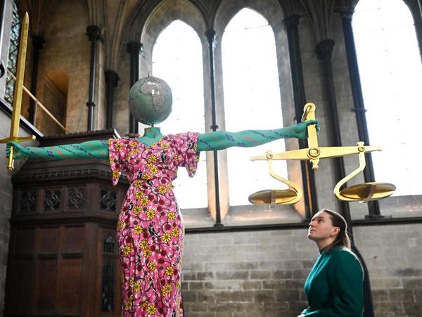 Pameran Seni Nggak Harus di Galeri, tapi Bisa di Katedral!