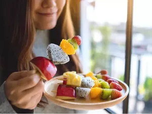 7 Manfaat Sehat Makan Buah Tiap Pagi, Selain Sehatkan Pencernaan 7 Manfaat Sehat Makan Buah Tiap Pagi, Selain Sehatkan Pencernaan