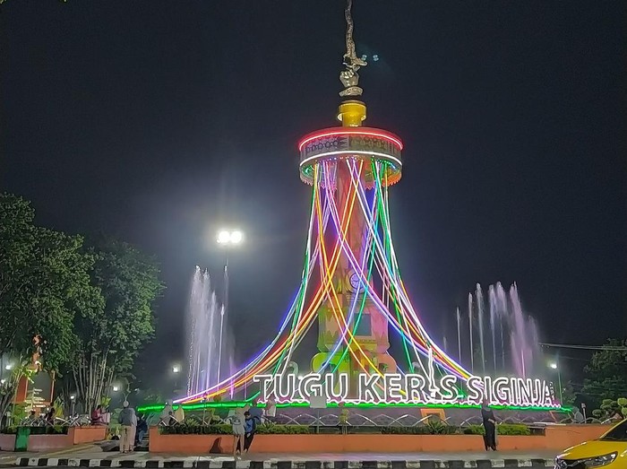 Tugu Keris Siginjai Jambi Tugu Keris Siginjai Jambi