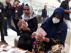 Tukarkan Uang Rusak Rp 16,5 Juta, Rustini Datangi BI Tegal Tukarkan Uang Rusak Rp 16,5 Juta, Rustini Datangi BI Tegal