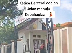 Bukannya Sedih, Viral Wanita yang Gembira Pamer Akta Cerai dari Pengadilan