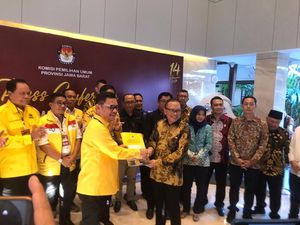 Daftarkan Caleg Serentak, Kang Ace Pede Golkar Lampaui Target Suara 20% Daftarkan Caleg Serentak, Kang Ace Pede Golkar Lampaui Target Suara 20%