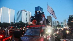 Aksi Mahasiswa Peringati 25 Tahun Tragedi 12 Mei