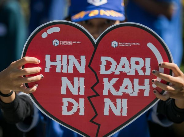 Aksi Simpatik Mahasiswa Politeknik di Solo Tolak Pernikahan Dini