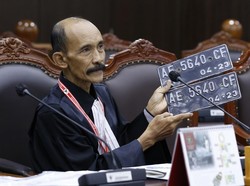 Selain Advokat, Penggugat STNK Seumur Hidup Ternyata Juga Pensiunan Polri