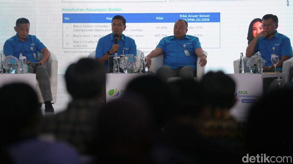 BP Jamsostek Bayar Klaim Rp 49 T Sepanjang 2022 BP Jamsostek Bayar Klaim Rp 49 T Sepanjang 2022