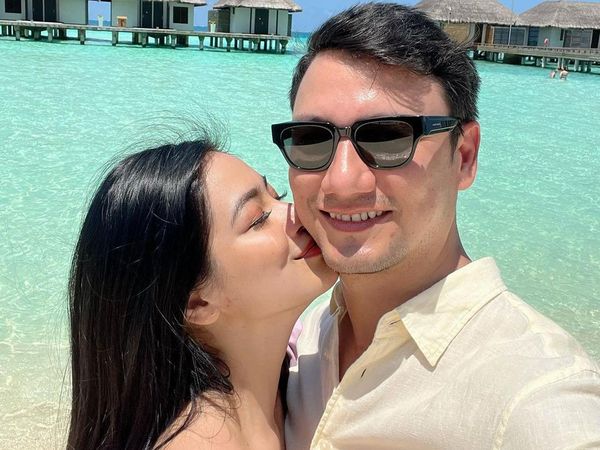 7 Foto Mesra Titi Kamal & Christian Sugiono yang Kini Diterpa Isu Selingkuh