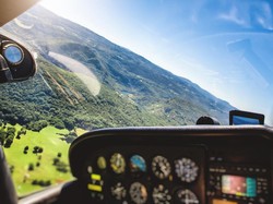 Konyol! Demi Viewers, Youtuber Jatuhkan Pesawat dan Berujung Dipenjara