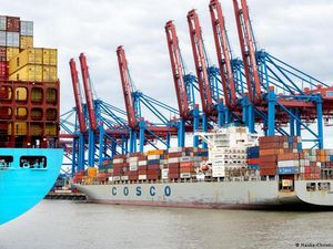 Jerman Izinkan China Akuisisi Pelabuhan Peti Kemas di Hamburg