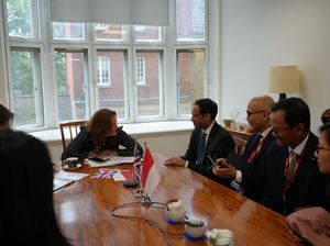 Kemendikbud & Inggris Kerja Sama Beasiswa sampai Link and Match Kemendikbud & Inggris Kerja Sama Beasiswa sampai Link and Match