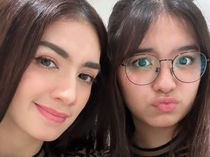 Angel Karamoy Diomeli Anak, Diminta Tak Posting Foto Seksi dan Terbuka Angel Karamoy Diomeli Anak, Diminta Tak Posting Foto Seksi dan Terbuka