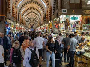 Pemilihan Umum Turki Berpusar pada Krisis Ekonomi