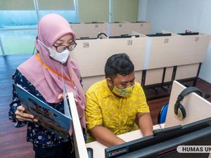 Peserta UTBK 2023 UNESA Dibikin Nyaman, Disediakan Alat Khusus & Pendampingan