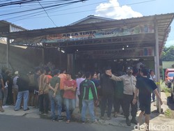 Prarekonstruksi Mutilasi Bos Air Isi Ulang Semarang Dipadati Warga