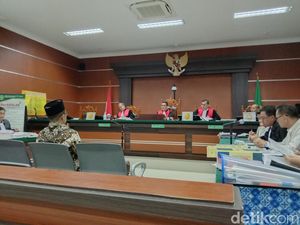 Dirut TSI Cerita Kesepakatan Cicilan Utang di Kasus Korupsi PT Air Manado Dirut TSI Cerita Kesepakatan Cicilan Utang di Kasus Korupsi PT Air Manado