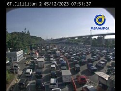 Tol Jagorawi-Jakarta Padat Mulai dari Taman Mini, Cililitan dan Cawang
