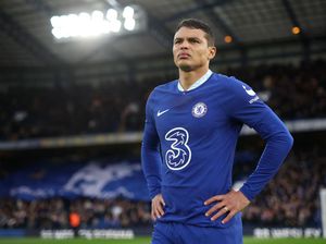 Bek Tengah Chelsea Musim Depan: Thiago Silva dan 3 Bocah