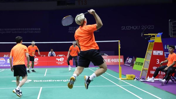 Foto Latihan Perdana Tim Bulutangkis Indonesia di Piala Sudirman 2023